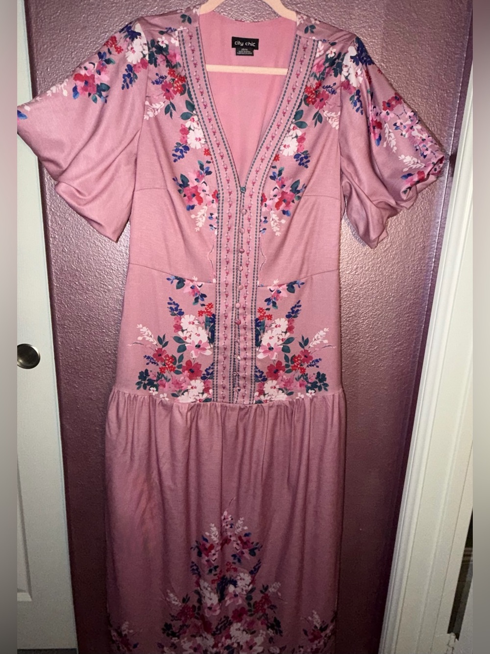 City Chic Dusty Pink Floral Embroidered Maxi Dress